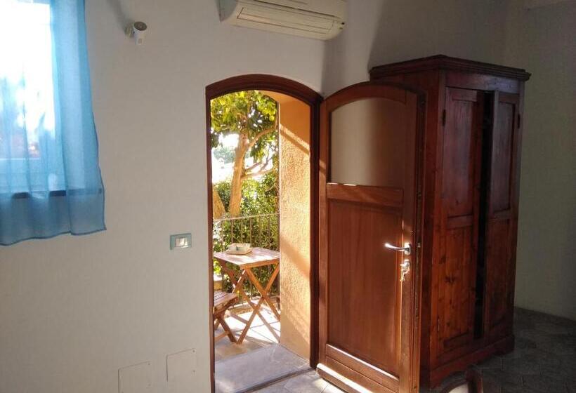 סטודיו סטנדרטי נוף לגינה, Sole Terra Mare