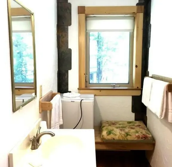 Standard-huone, Slide Mountain Forest House