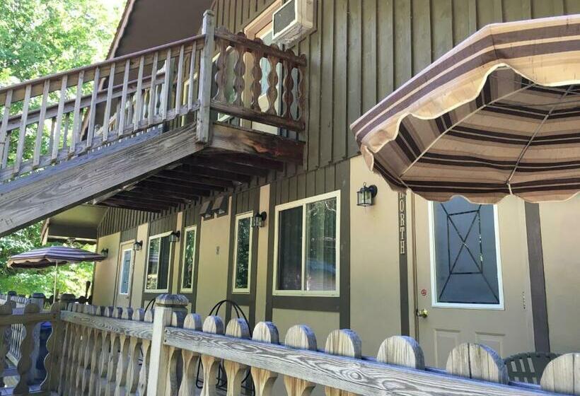 דירה בת חדר שינה 1 עם מרפסת, Slide Mountain Forest House