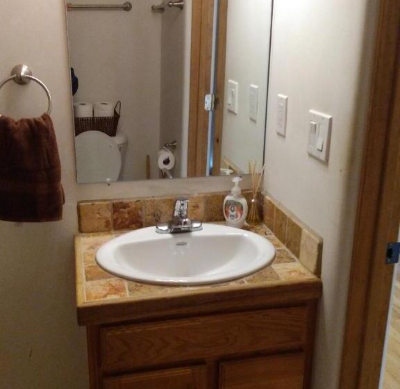 جناح ديلوكس مطل على الجبل, Shady Brook Inn Village/resort