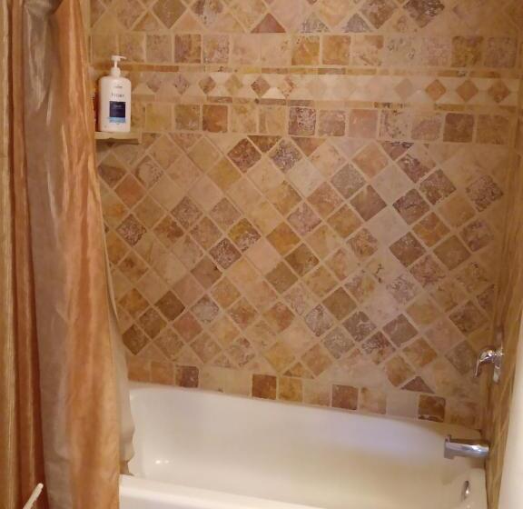 جناح ديلوكس مطل على الجبل, Shady Brook Inn Village/resort