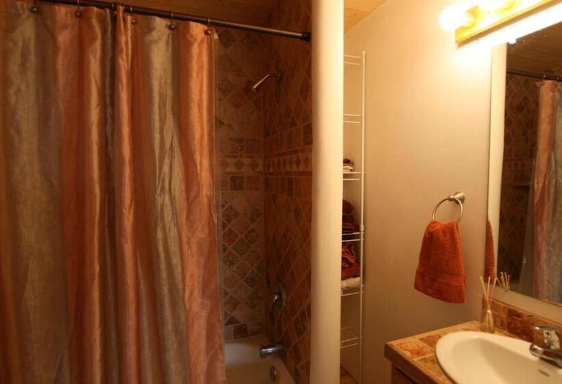 جناح ديلوكس مطل على الجبل, Shady Brook Inn Village/resort