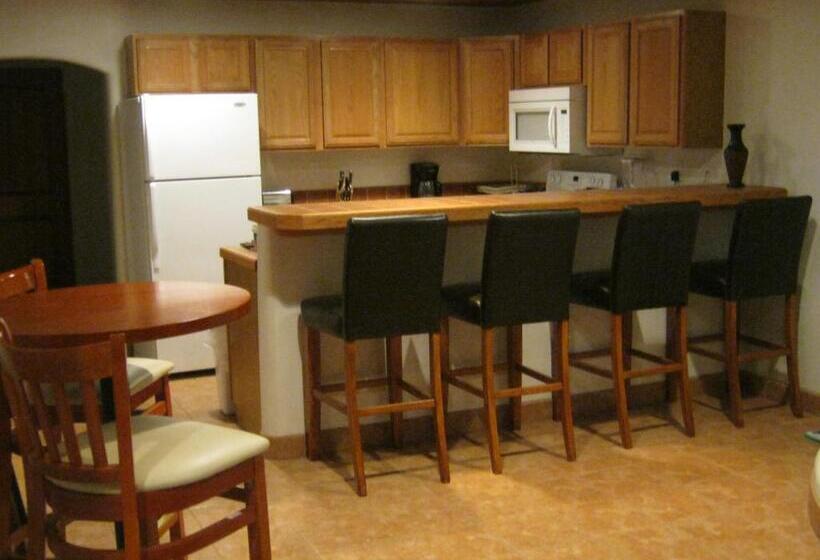 جناح ديلوكس, Shady Brook Inn Village/resort