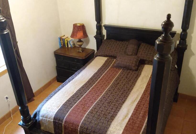 جناح, Shady Brook Inn Village/resort