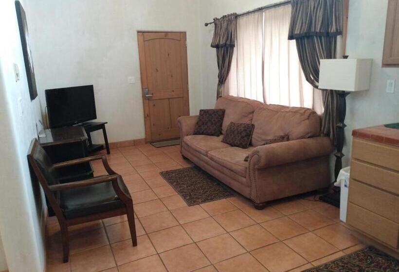 جناح, Shady Brook Inn Village/resort