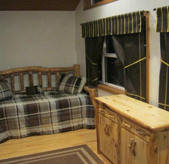 جناح ديلوكس, Shady Brook Inn Village/resort