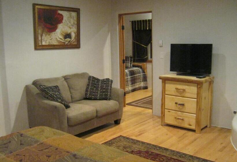 جناح ديلوكس, Shady Brook Inn Village/resort