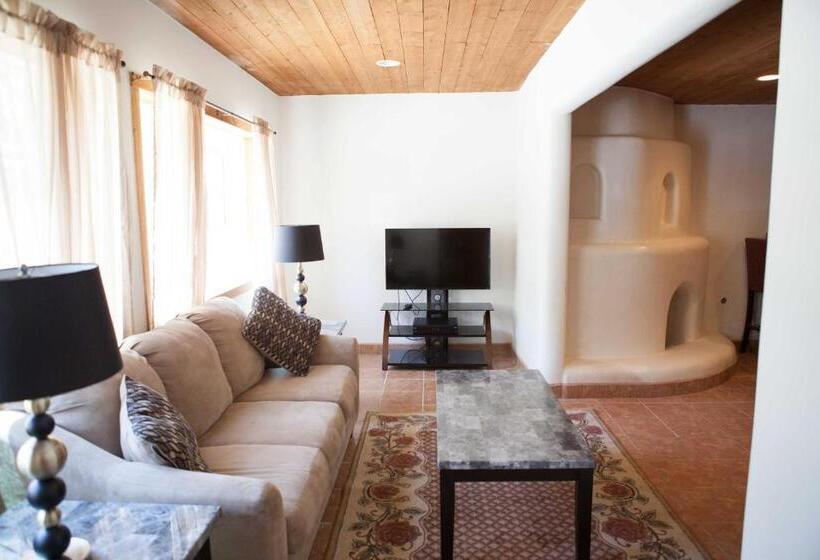 جناح ديلوكس, Shady Brook Inn Village/resort