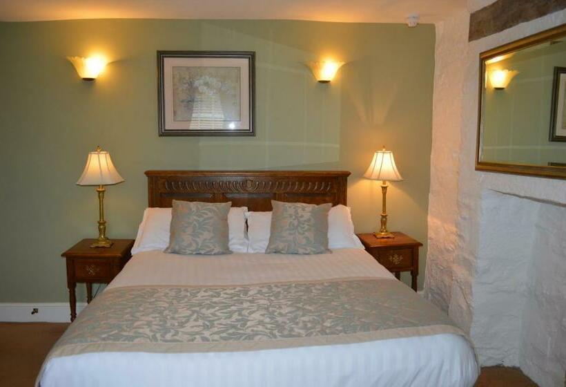 غرفة قياسية, Brigands Inn