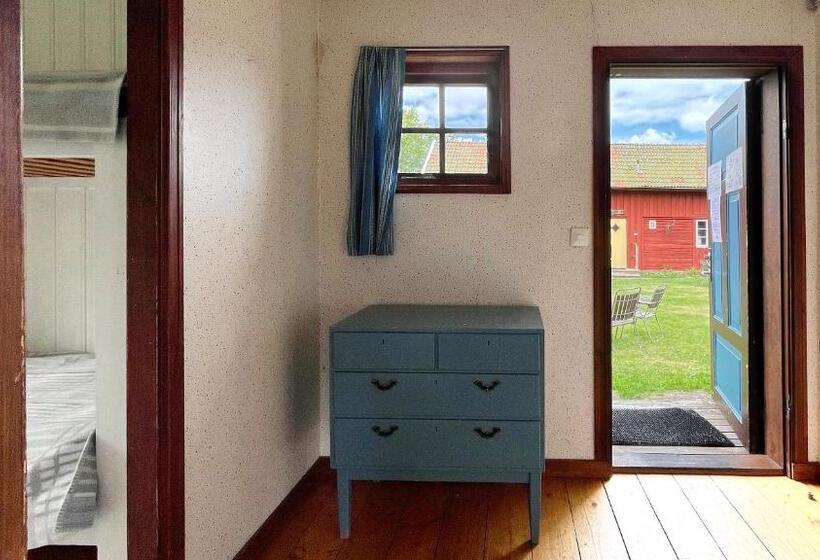 Standard Neljän Hengen Huone, Stf Tivedstorp