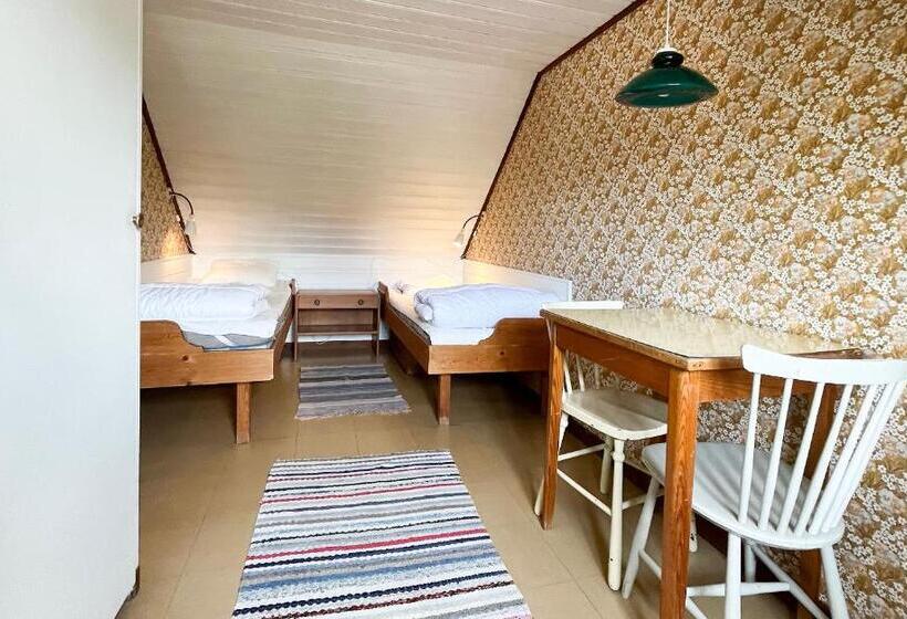 Huoneisto 2 Makuuhuonetta, Stf Tivedstorp