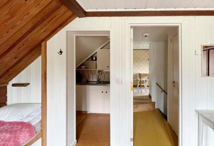 Huoneisto 2 Makuuhuonetta, Stf Tivedstorp