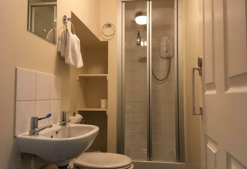 חדר סטנדרט, The Silverton Inn