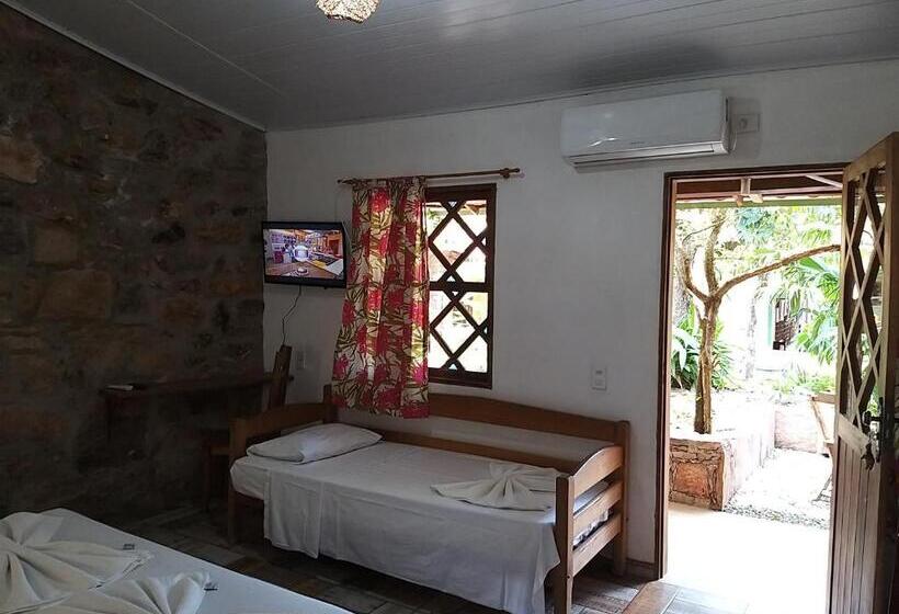 带阳台标准四人间, Art Hotel Cristal De Igatu