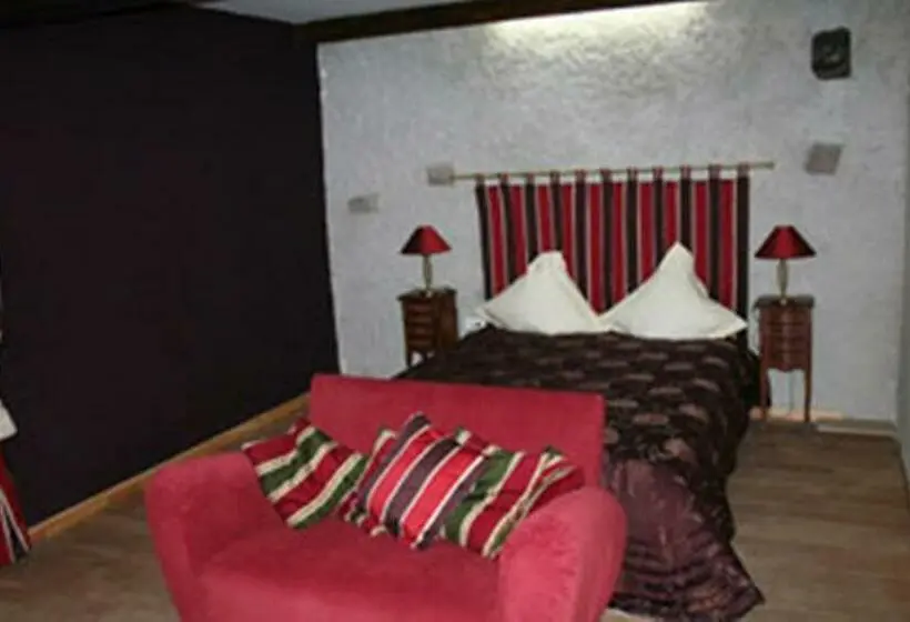 スタンダード４人部屋, Chambres D'hotes Les Hirondelles