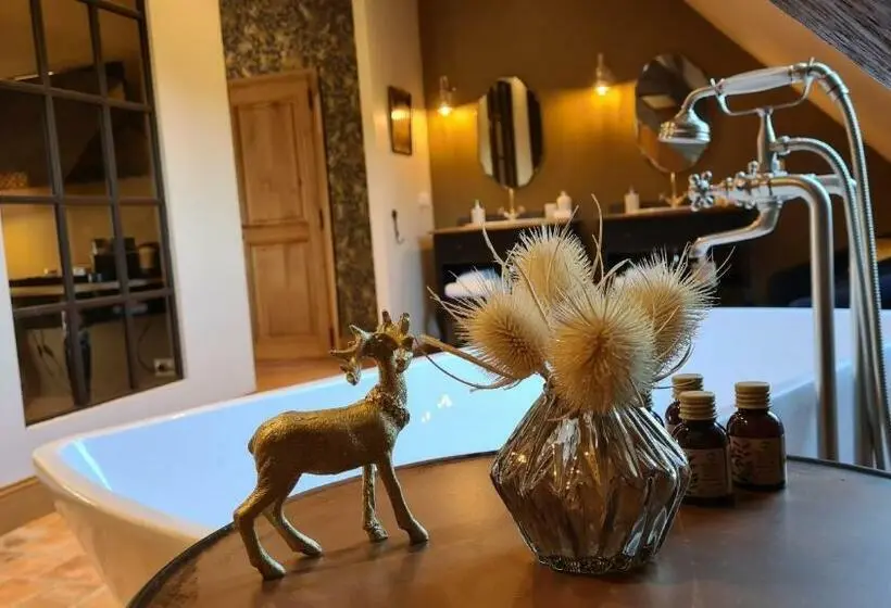キングサイズベッドのスイートルーム, Domaine De La Blonnerie