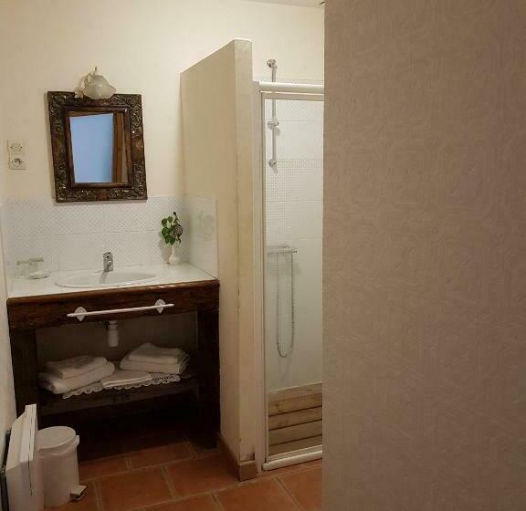 Трехместный Номер Комфорт, Les Roberderies