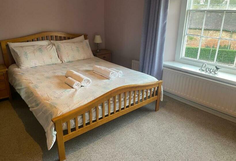 スタンダードルーム, The Boyne Arms