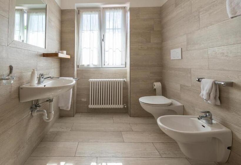 חדר סטנדרט לארבעה, Agritur Casamela