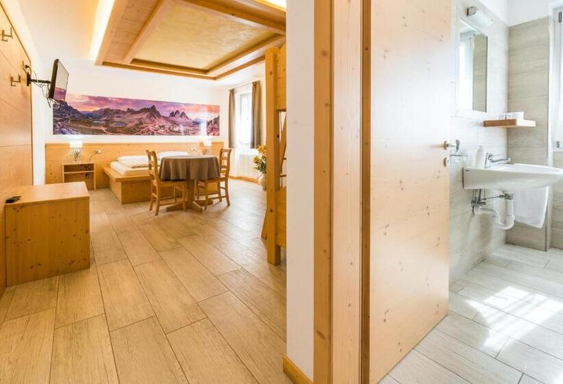 חדר סטנדרט לארבעה, Agritur Casamela