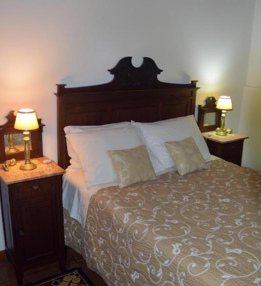 דירת חדר, Casa Do Carvalho