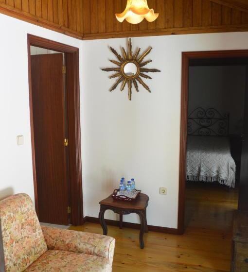 דירת שני חדרים, Casa Do Carvalho