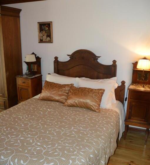 דירת שני חדרים, Casa Do Carvalho