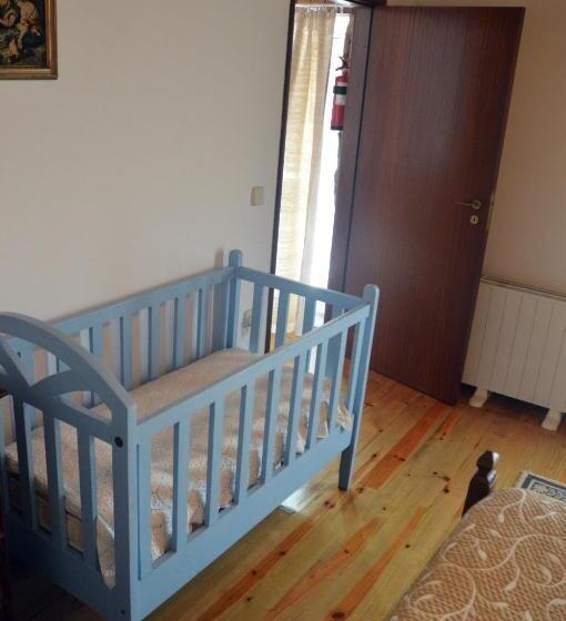 דירת שני חדרים, Casa Do Carvalho