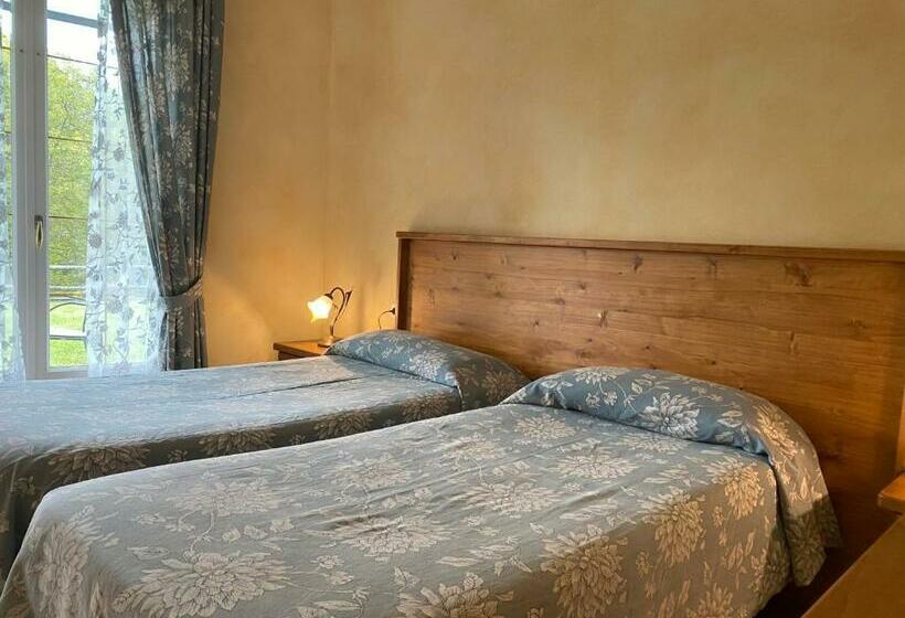 １階のスタンダードルーム, Garni Viggiona