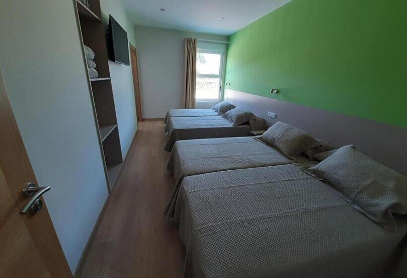 4인용 스탠다드 룸, Hosteria De Gonzar