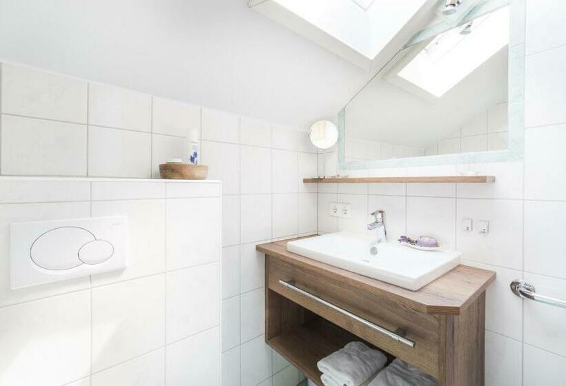 Номер Стандарт, Kristemoarhof