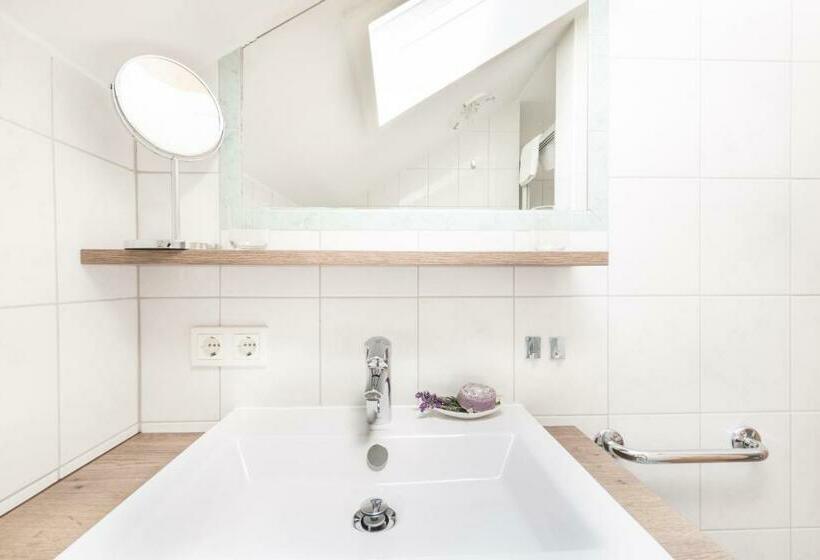 Номер Стандарт, Kristemoarhof