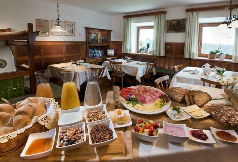 Номер Стандарт, Kristemoarhof