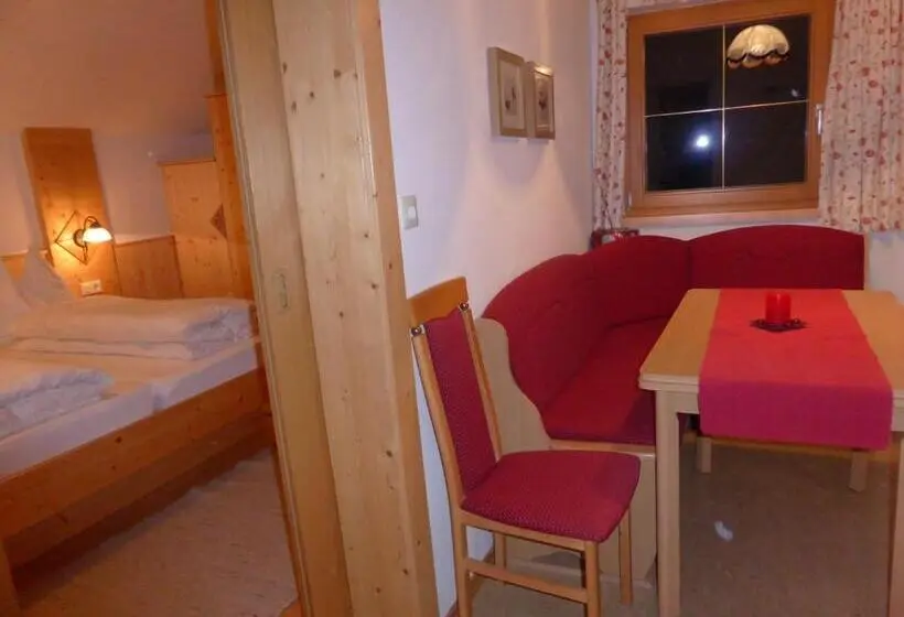 Apartament 1 Dormitori, Kristemoarhof
