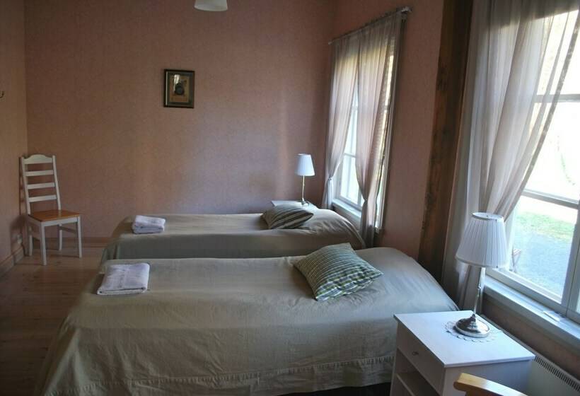 غرفة كلاسيكية, Kirjakkalan Ruukkikylä