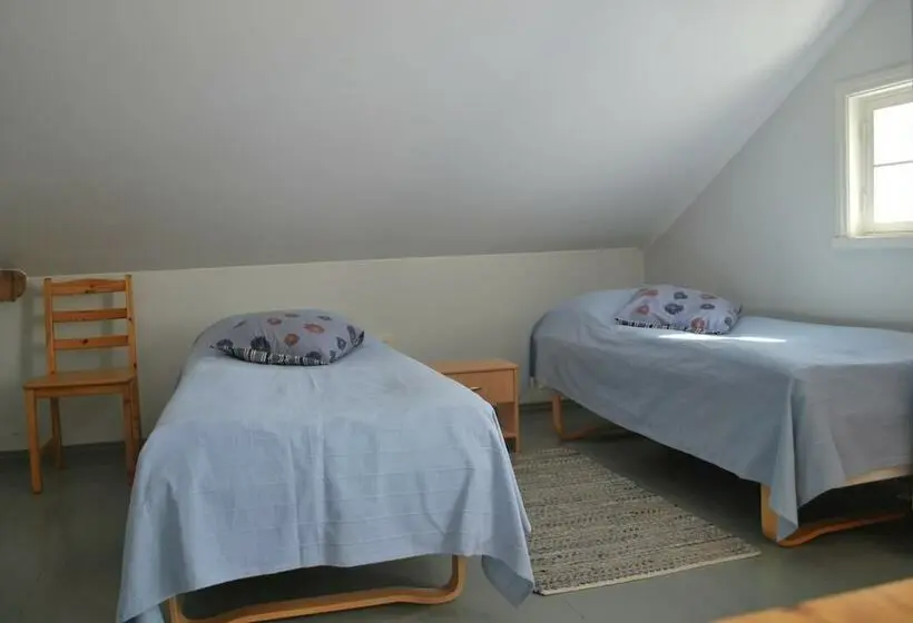 浴室共有ベーシック４人用ルーム, Kirjakkalan Ruukkikylä