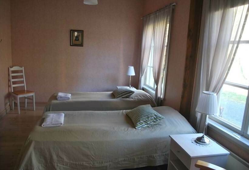 غرفة كلاسيكية, Kirjakkalan Ruukkikylä