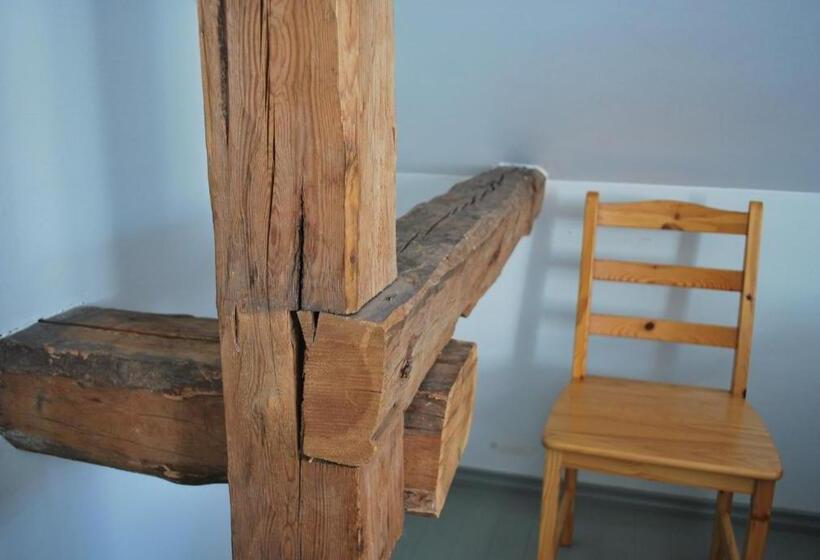 غرفة قياسية رباعية حمام مشترك, Kirjakkalan Ruukkikylä