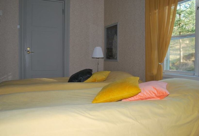 غرفة كلاسيكية, Kirjakkalan Ruukkikylä