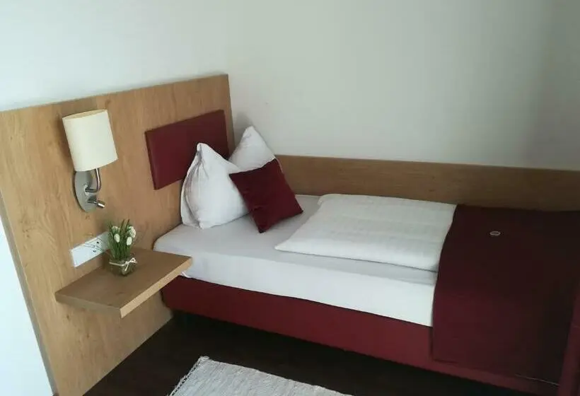 Habitación Estàndard Individual, Restaurant Perschler