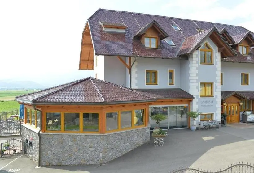 Habitació Estàndard, Restaurant Perschler
