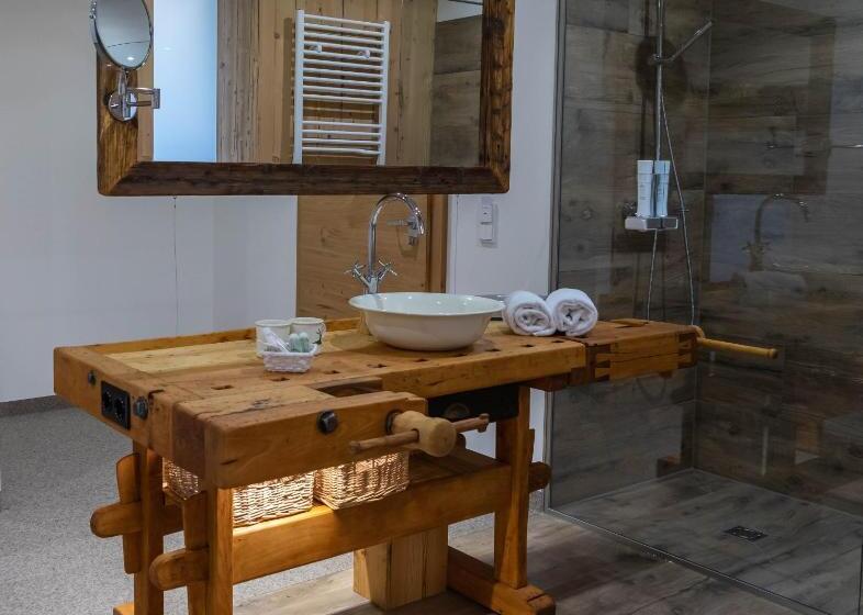 Люкс, Restaurant Perschler