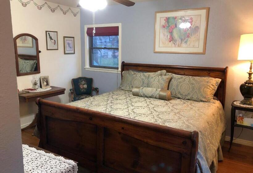 스탠다드 룸 킹사이즈 침대, Ramsey Canyon B&b