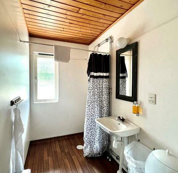 חדר סטנדרט חדר אמבטיה משותף, Stf Korrö B&b