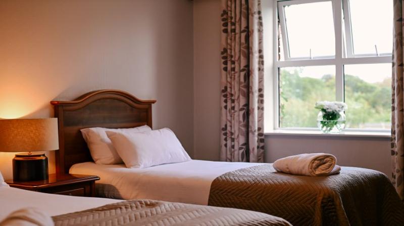 Номер Стандарт, Abbey Court