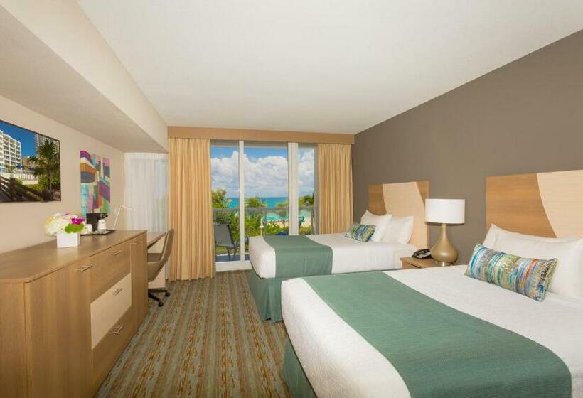 带2个双人床的标准工作室, Best Western Plus Atlantic Beach Resort