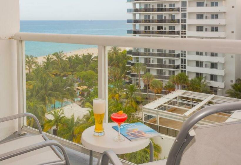 带2个双人床的标准工作室, Best Western Plus Atlantic Beach Resort