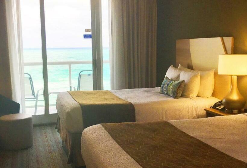 带2个双人床的标准工作室, Best Western Plus Atlantic Beach Resort