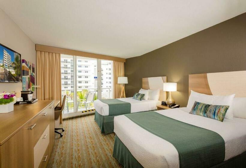 带2个双人床的标准工作室, Best Western Plus Atlantic Beach Resort