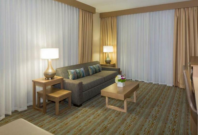 带双人大床的行政管理套房, Best Western Plus Atlantic Beach Resort